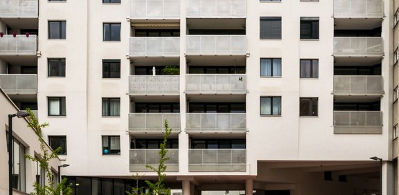 Neue Heimat: Wohnhausanlage & 3 Büros - ÖVW: Wohnhausanlage - Auftraggeber: ARGE Obere Donaustraße