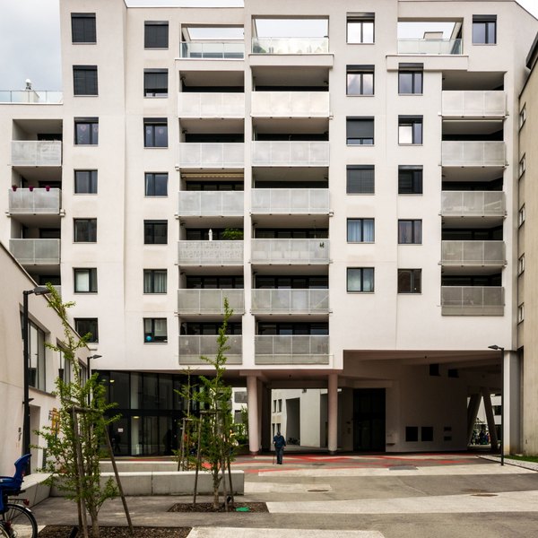 Neue Heimat: Wohnhausanlage & 3 Büros - ÖVW: Wohnhausanlage - Auftraggeber: ARGE Obere Donaustraße