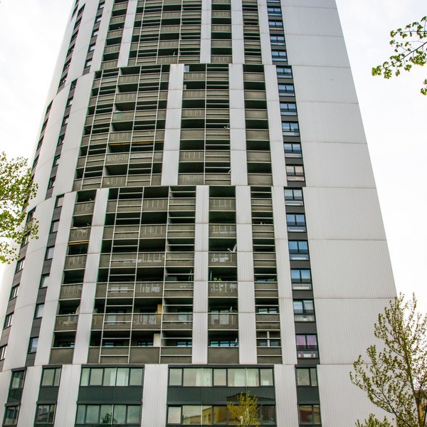 Wohnhausanlage, Fachhochschule, Ärzte-Ordination - Auftraggeber ARGE STRABAG/WIBEBA